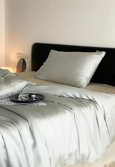 Our bedding sets made from 100% bamboo, it feel luxuriously soft, breathable, hypoallergenic, antibacterial and temperature regulated in hot and humid environments. What's more, they're also an excellent eco-friendly option.